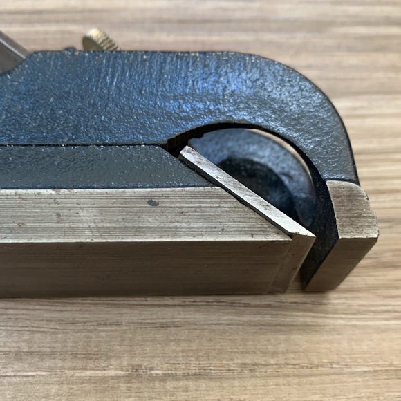 Vintage Stanley Plane Made in USA Woodworking Tool - Picture 8 of 12